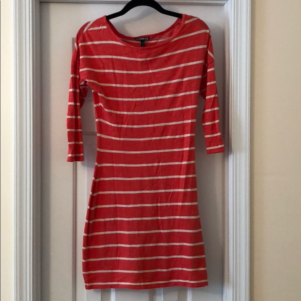 Express dress - Picture 2 of 2
